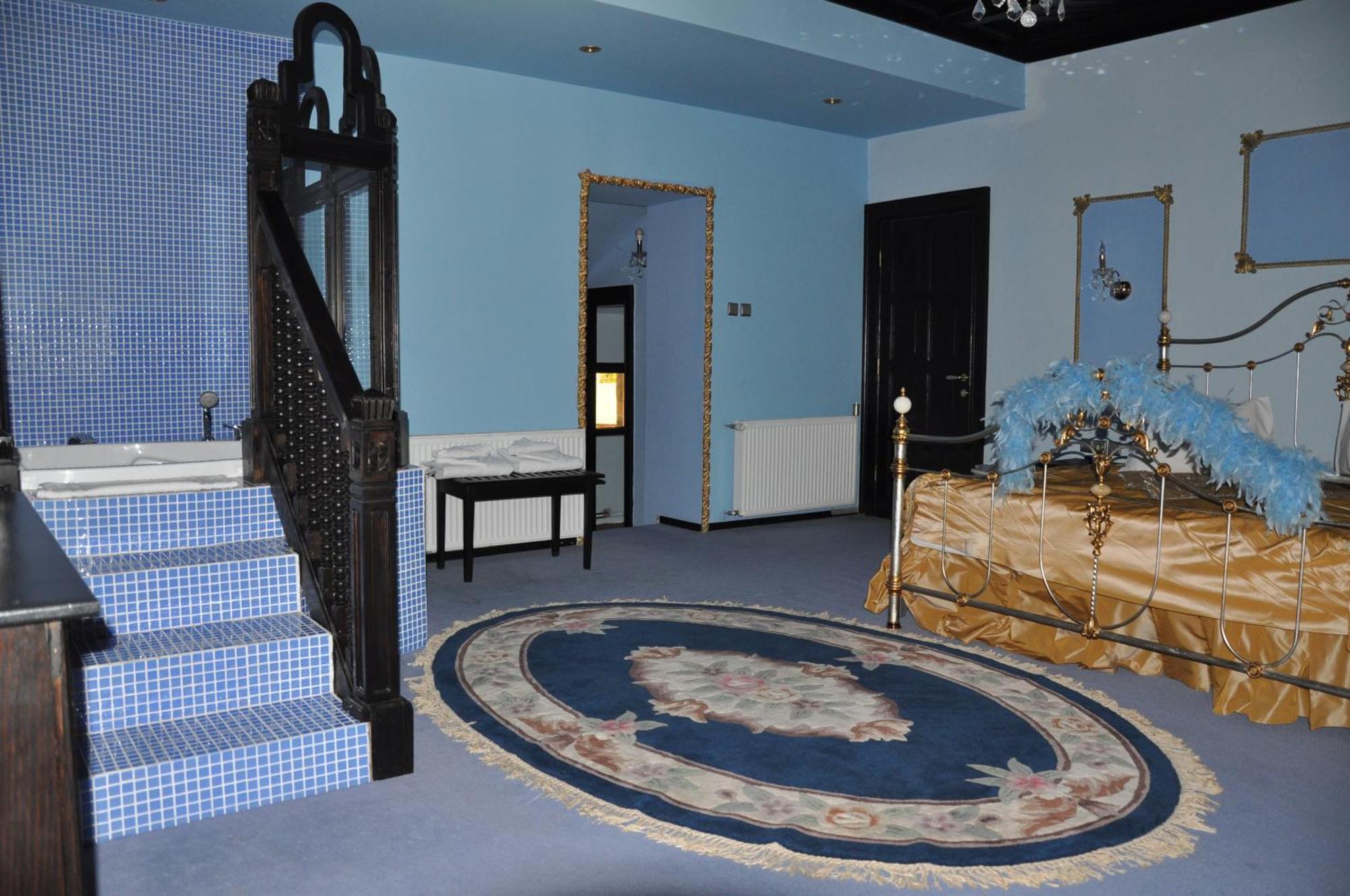 Casa Cu Farfurii Hotel Sinaia Szoba fotó